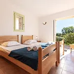 Capicciola By Interhome * סנט-לוסידה פורטו-וקיו