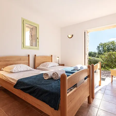 Capicciola By Interhome * サント・リュシー・ド・ポルト・ヴェッキオ