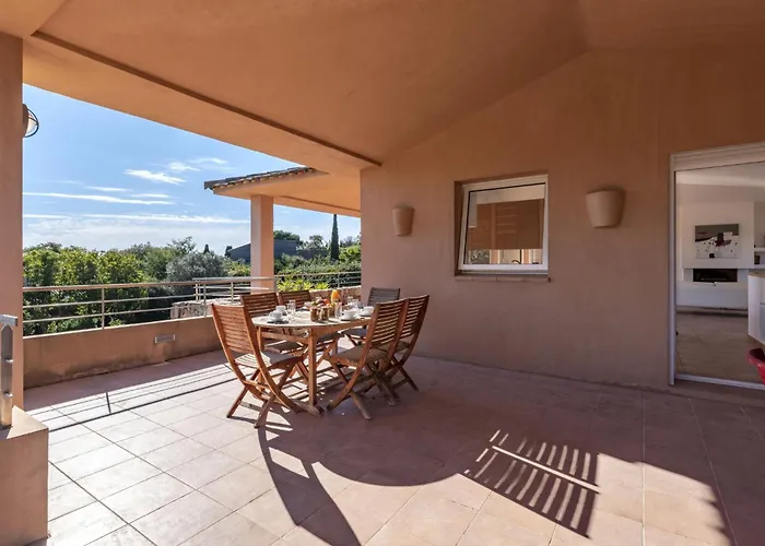 Villa Capicciola By Interhome